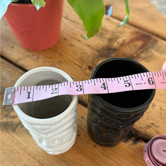 🗿🌺 VIVA Black and White Tiki Mugs LAS VEGAS - Picture 8 of 10